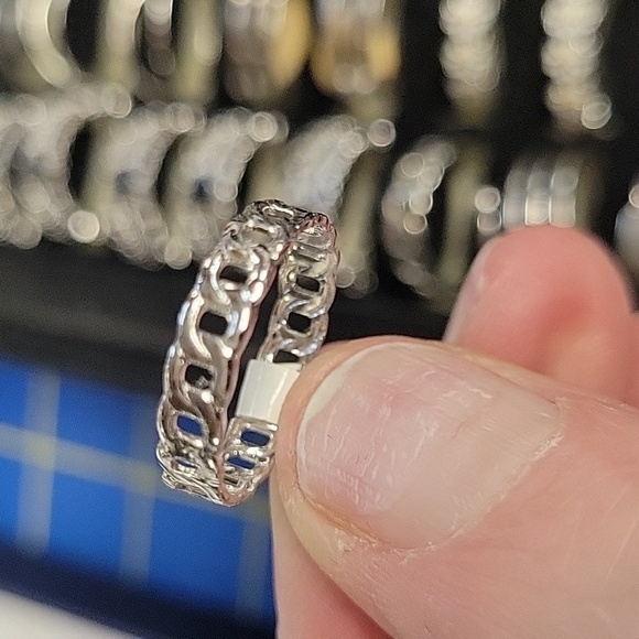 Link Silver Tone Ring 7 - Picture 1 of 3